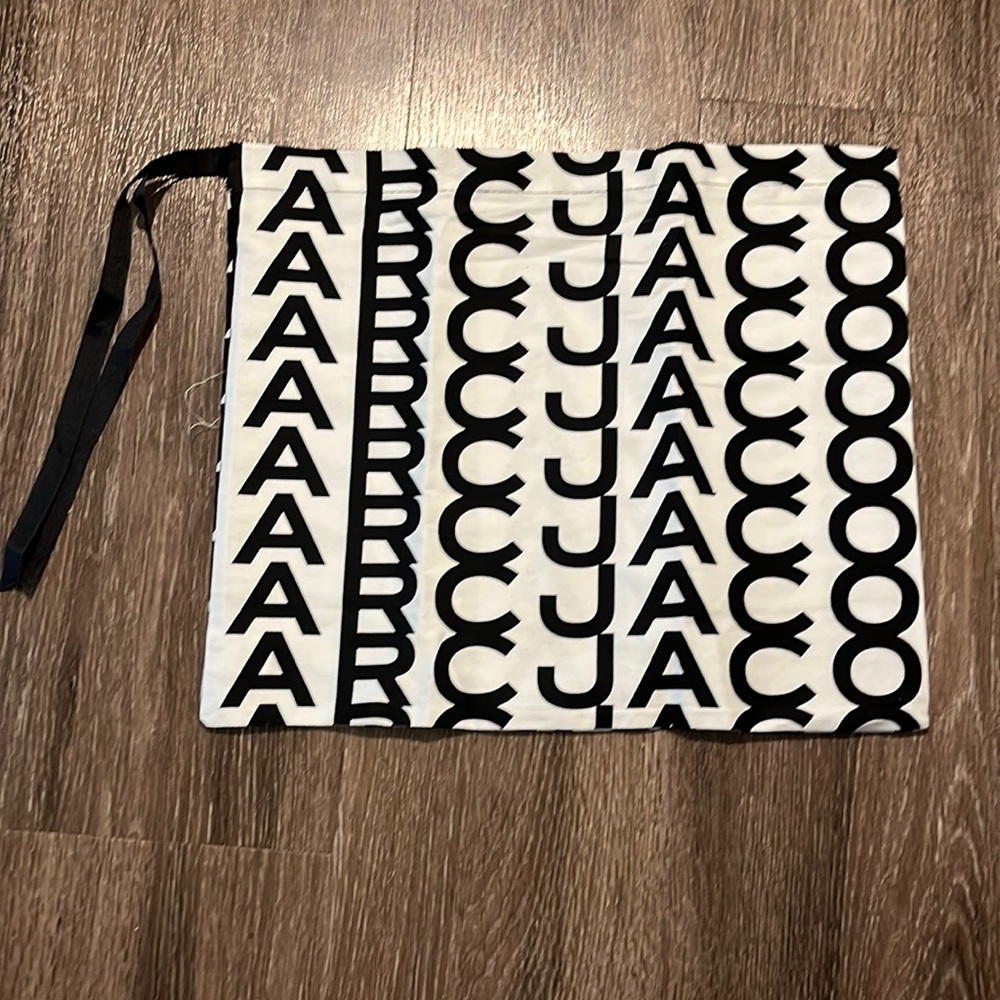 Marc jacobs dust bag